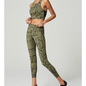 Varley Snakeskin Olive Bedford Leggings Small